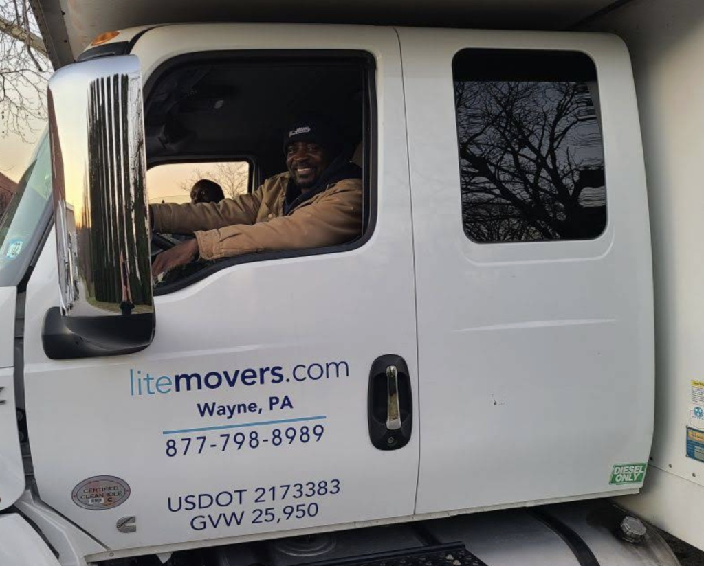 our movers understand the needs of real estate professionals and their clients